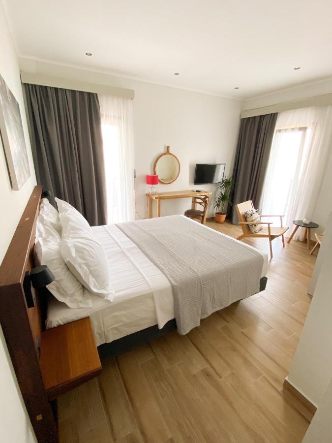 Eleni'S Sea View Adults Only Apartment Пефкохори Екстериор снимка