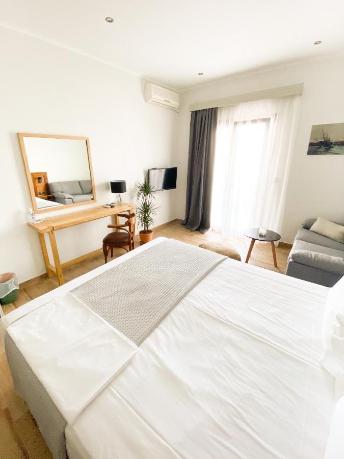 Eleni'S Sea View Adults Only Apartment Пефкохори Екстериор снимка