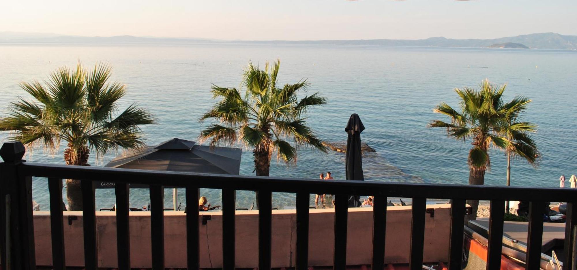 Eleni'S Sea View Adults Only Пефкохори Екстериор снимка